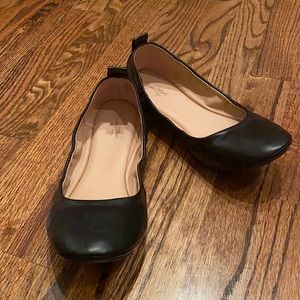 Black flats from Universal Thread. Size 8.5 W.